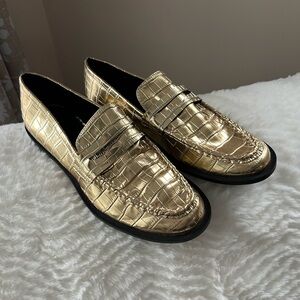 Zara new Metallic Gold Croc-Embossed Penny Loafers